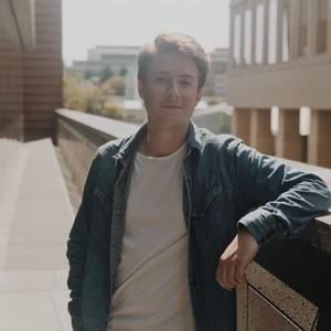 Meet your Posher, Harrison